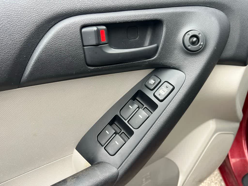 Thumbnail: 2010 Kia Forte - 16