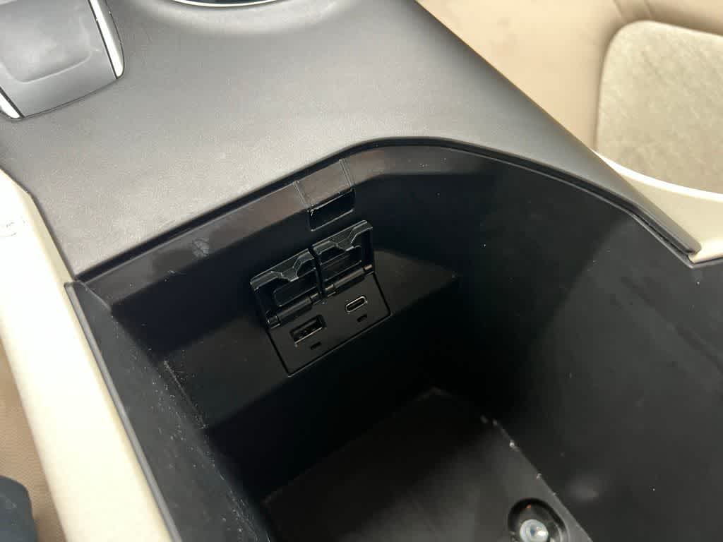 Thumbnail: 2023 Toyota Camry - 30