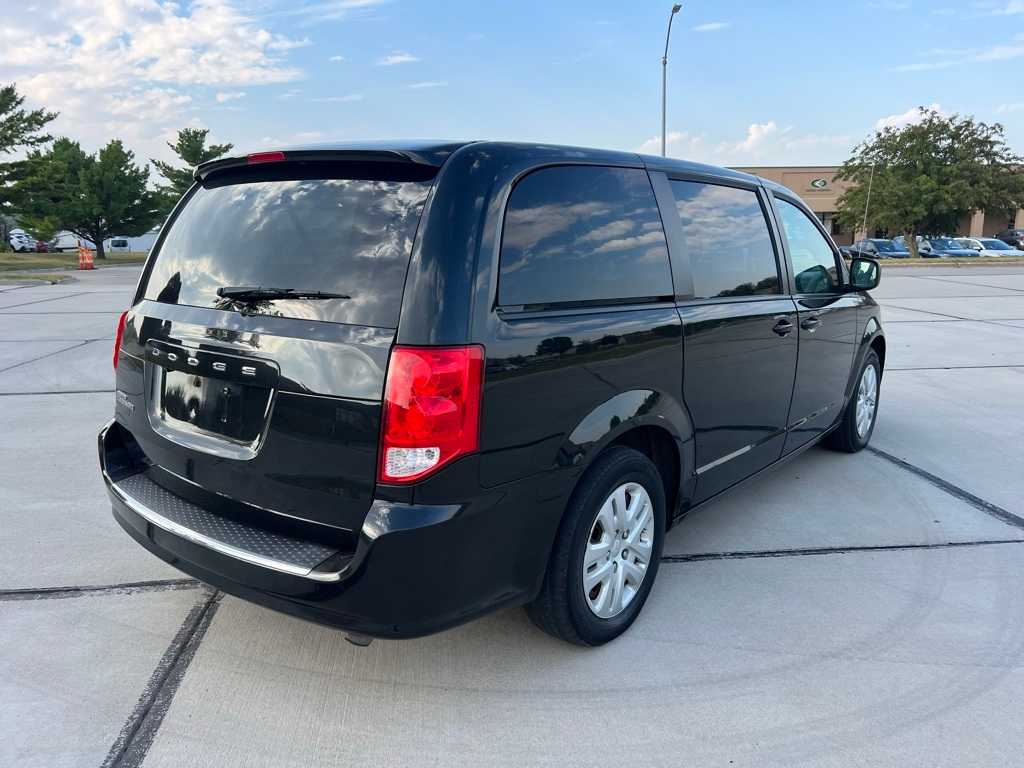 Thumbnail: 2018 Dodge Grand Caravan - 6