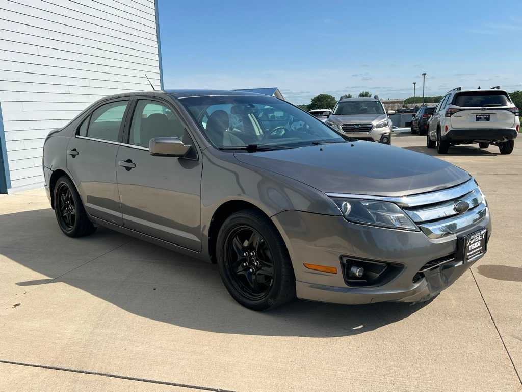 Thumbnail: 2010 Ford Fusion - 8