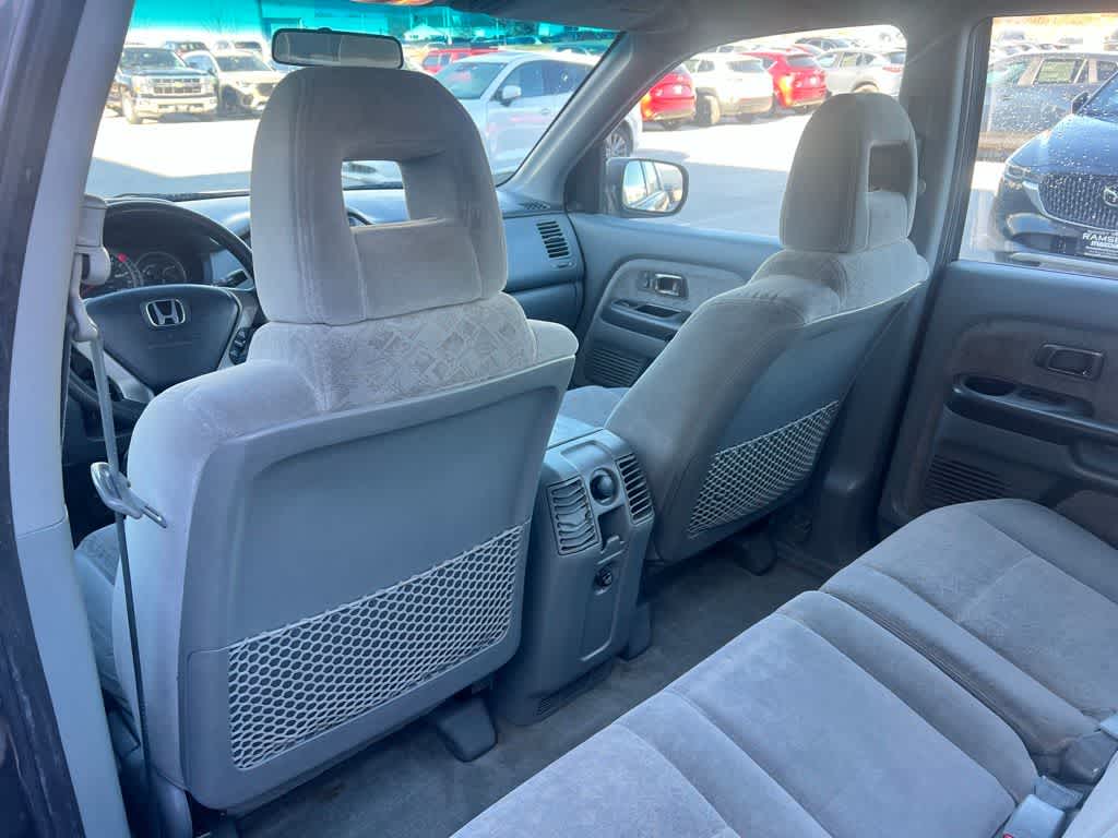 Thumbnail: 2004 Honda Pilot - 19