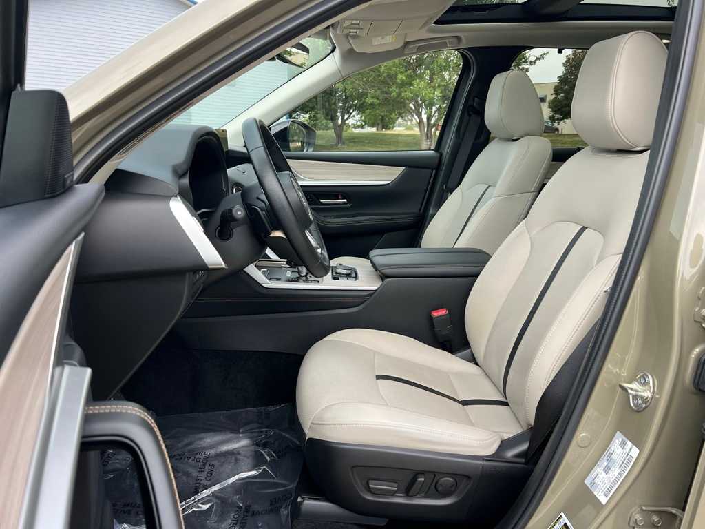 Thumbnail: 2025 Mazda CX-70 - 12