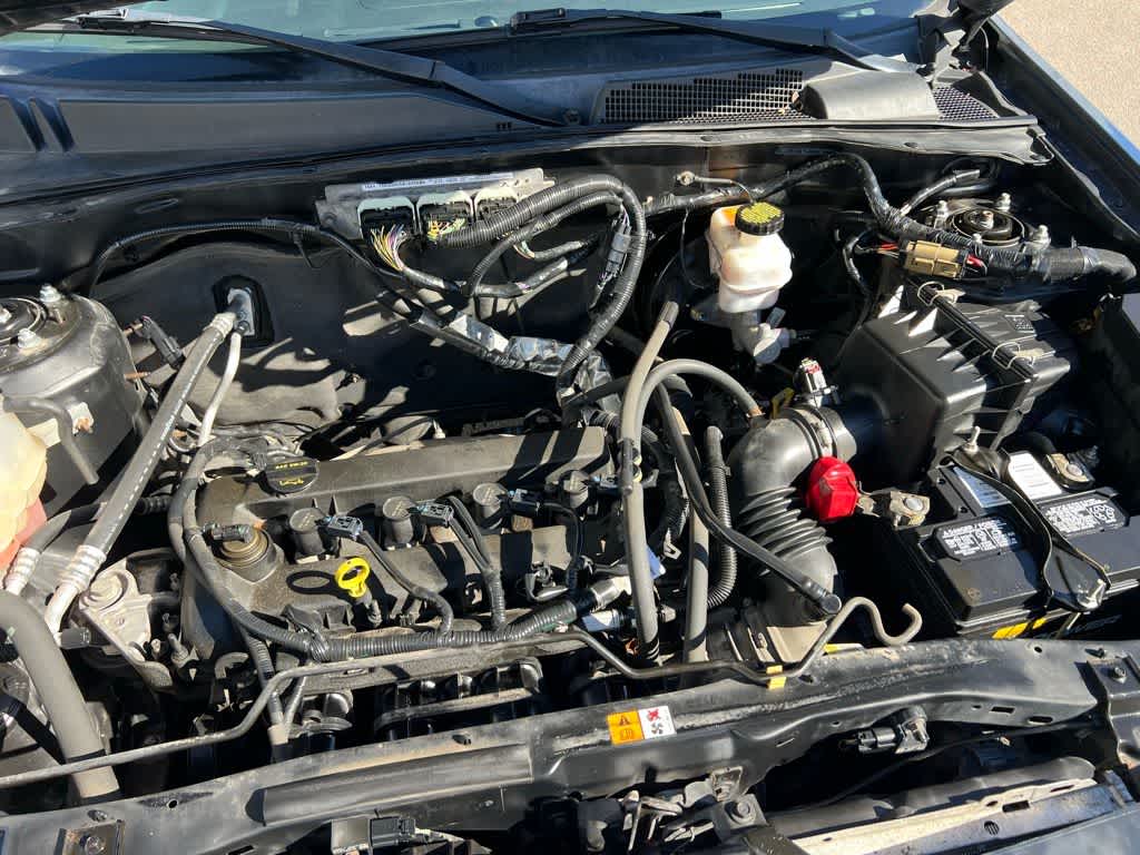 Thumbnail: 2011 Ford Escape - 14