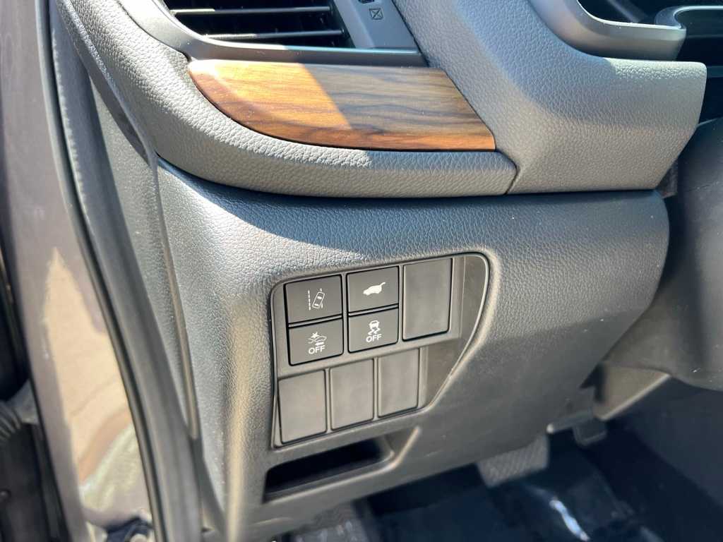 Thumbnail: 2017 Honda CR-V - 13
