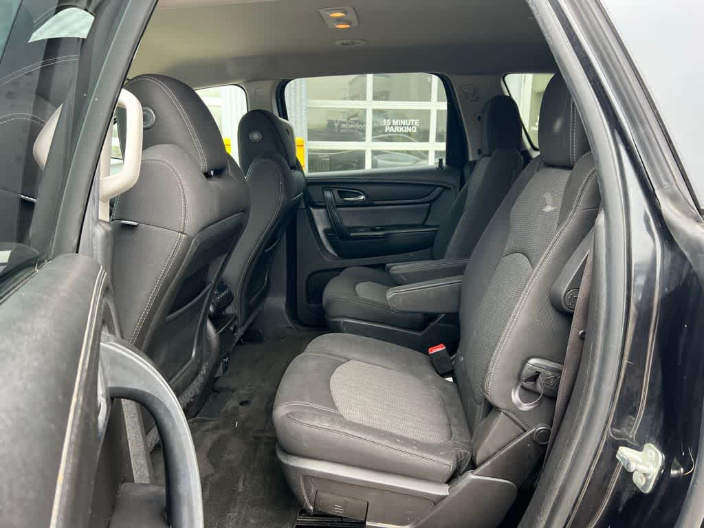 Thumbnail: 2015 Chevrolet Traverse - 20