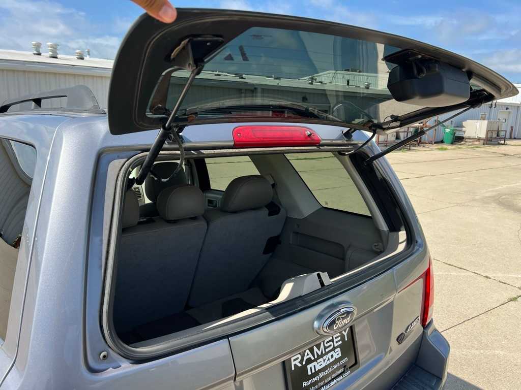 Thumbnail: 2008 Ford Escape - 19