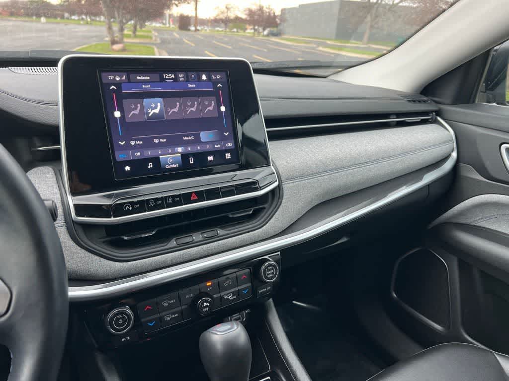 Thumbnail: 2022 Jeep Compass - 30