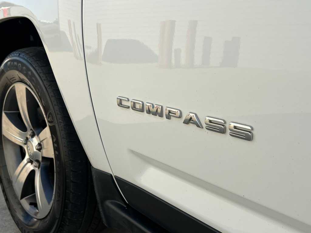 Thumbnail: 2016 Jeep Compass - 13