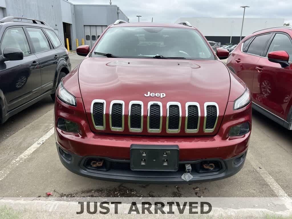 Thumbnail: 2017 Jeep Cherokee - 6