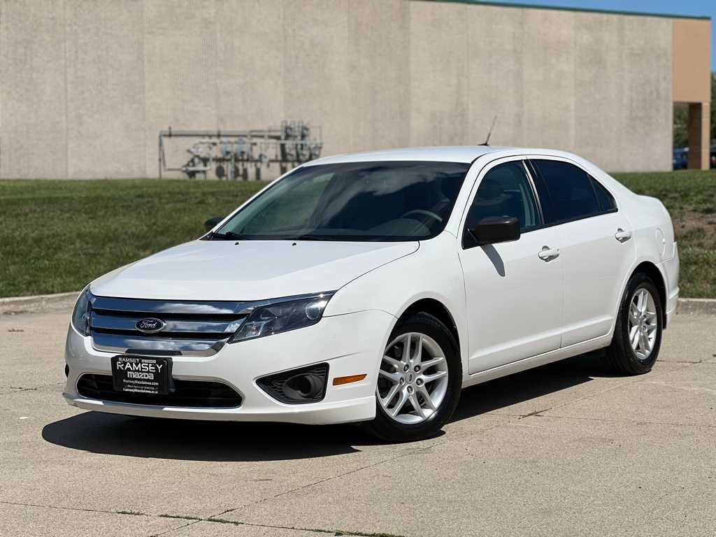 2012 Ford Fusion S -
                  Urbandale, IA