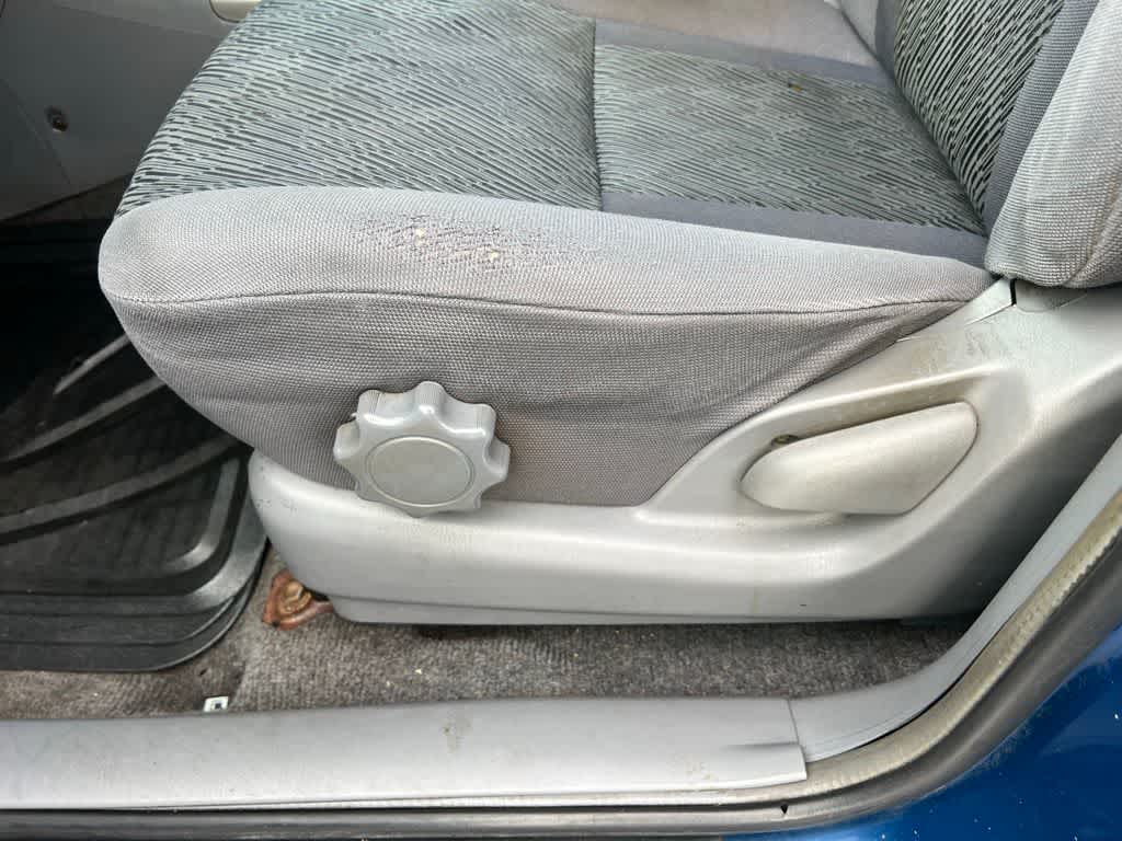 Thumbnail: 2003 Toyota RAV4 - 21