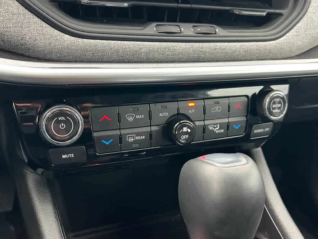 Thumbnail: 2022 Jeep Compass - 33