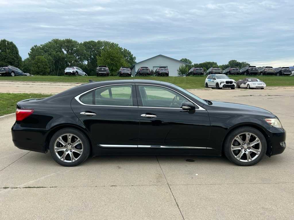 Thumbnail: 2012 Lexus LS - 7