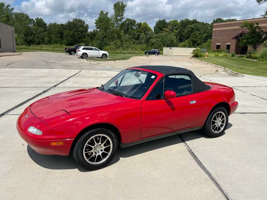 Thumbnail: 1995 Mazda MX-5 Miata - 46