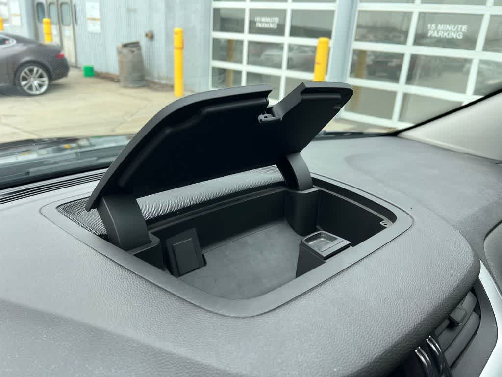 Thumbnail: 2015 Chevrolet Traverse - 35