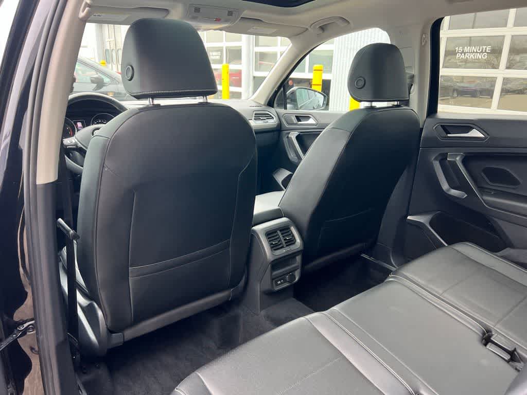 Thumbnail: 2021 Volkswagen Tiguan - 18