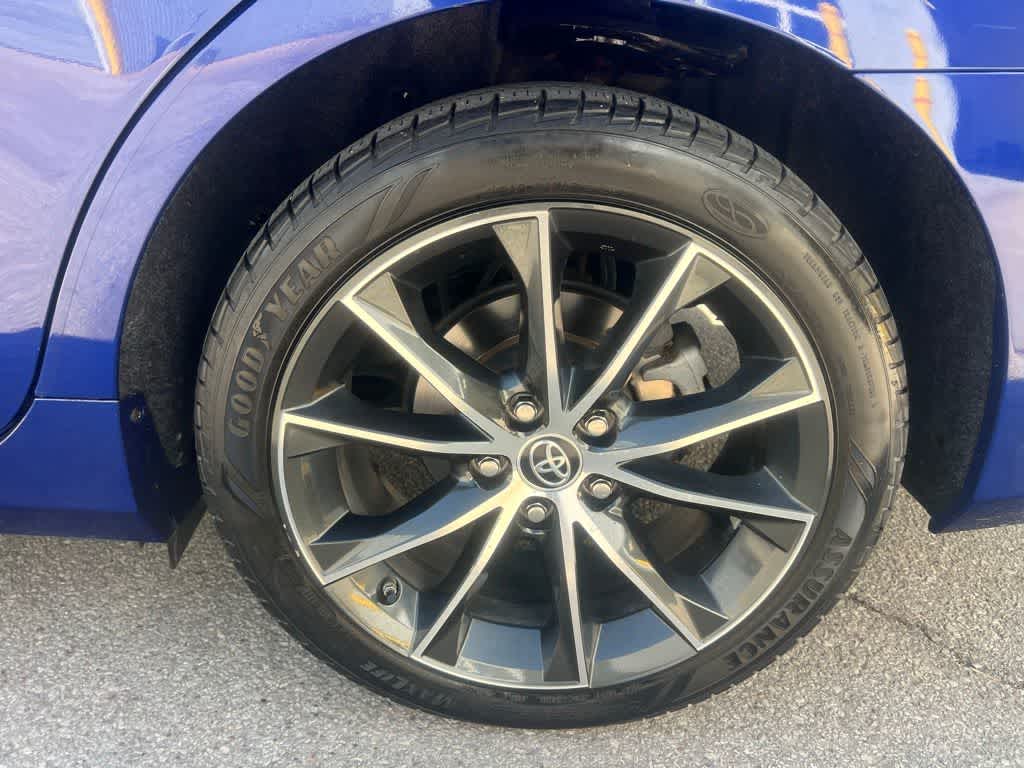 Thumbnail: 2016 Toyota Camry - 11