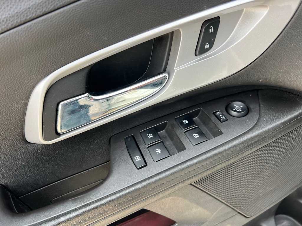 2014 Chevrolet Equinox LS 13
