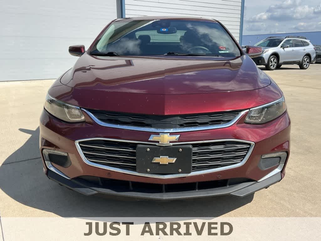 Thumbnail: 2016 Chevrolet Malibu - 9