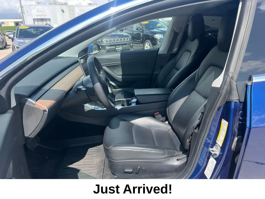 Thumbnail: 2019 Tesla Model 3 - 11