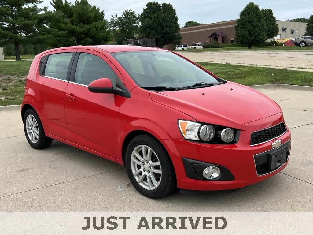 Thumbnail: 2016 Chevrolet Sonic - 8