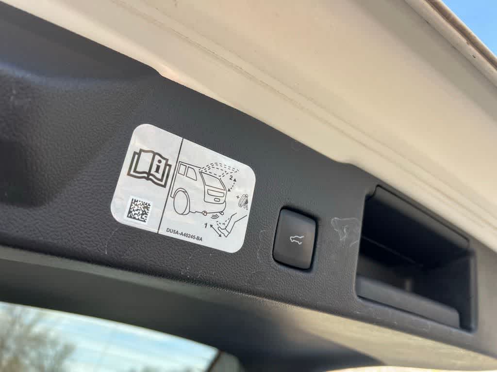 Thumbnail: 2020 Ford Escape - 22