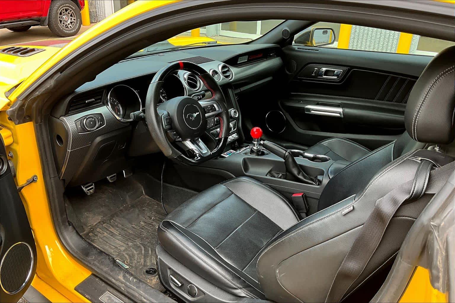 Thumbnail: 2015 Ford Mustang - 4