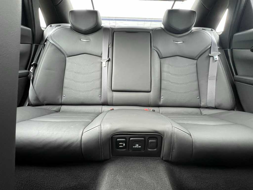 Thumbnail: 2017 Cadillac CT6 - 32