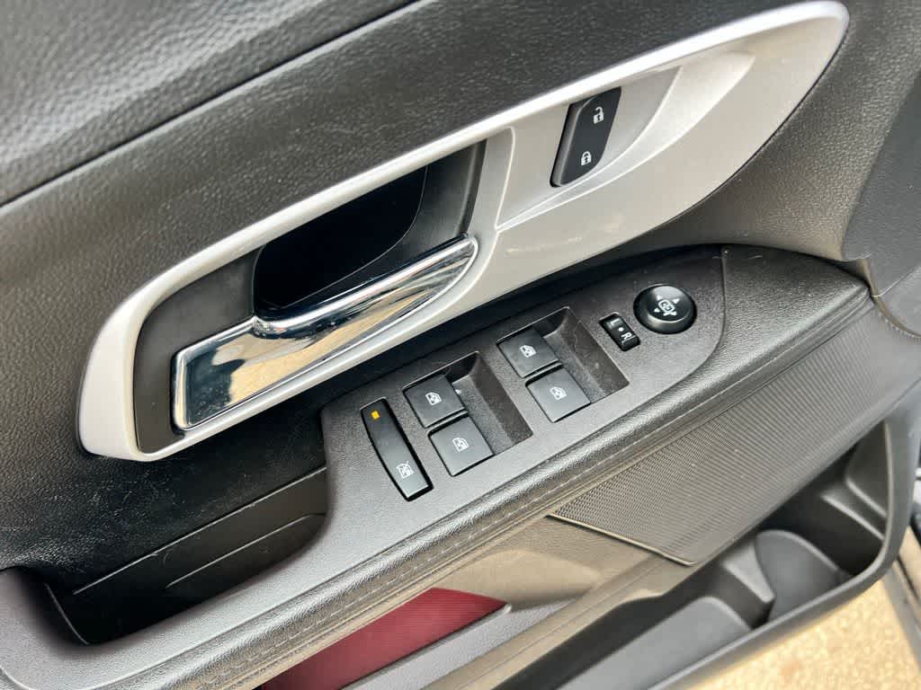 Thumbnail: 2017 Chevrolet Equinox - 14