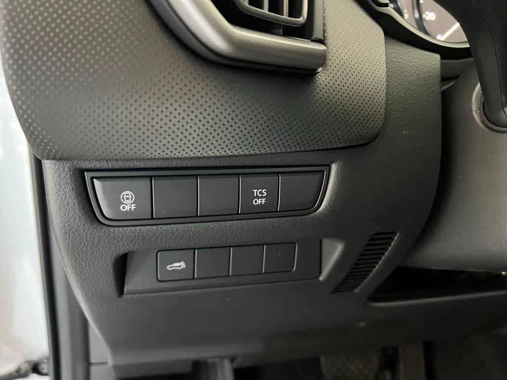 Thumbnail: 2025 Mazda CX-50 - 14