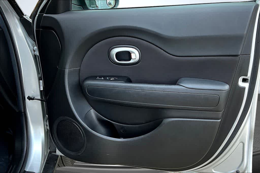Thumbnail: 2018 Kia Soul - 19