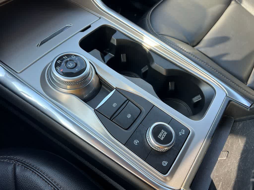 Thumbnail: 2020 Ford Explorer - 36