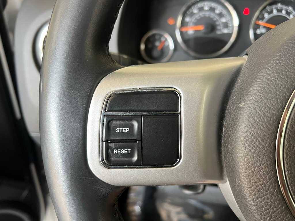 Thumbnail: 2016 Jeep Compass - 25