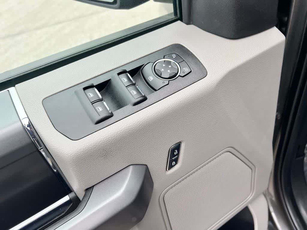 Thumbnail: 2017 Ford F-150 - 17