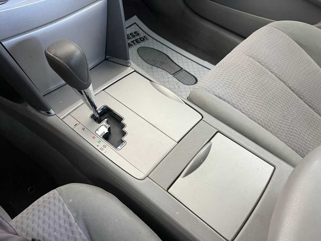 Thumbnail: 2011 Toyota Camry - 28