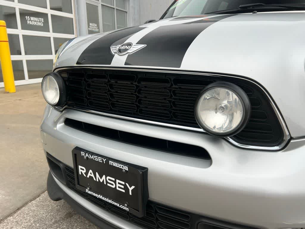 Thumbnail: 2011 MINI Cooper Countryman - 10