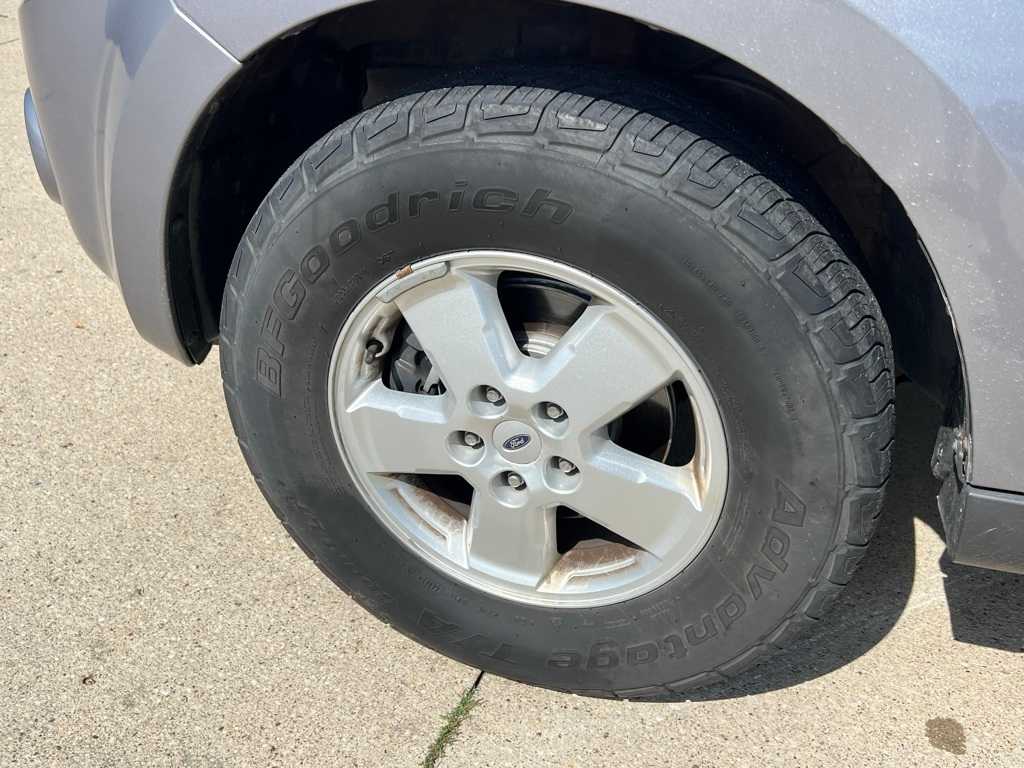 Thumbnail: 2008 Ford Escape - 10