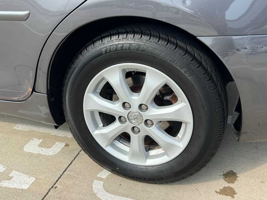 Thumbnail: 2011 Toyota Camry - 10