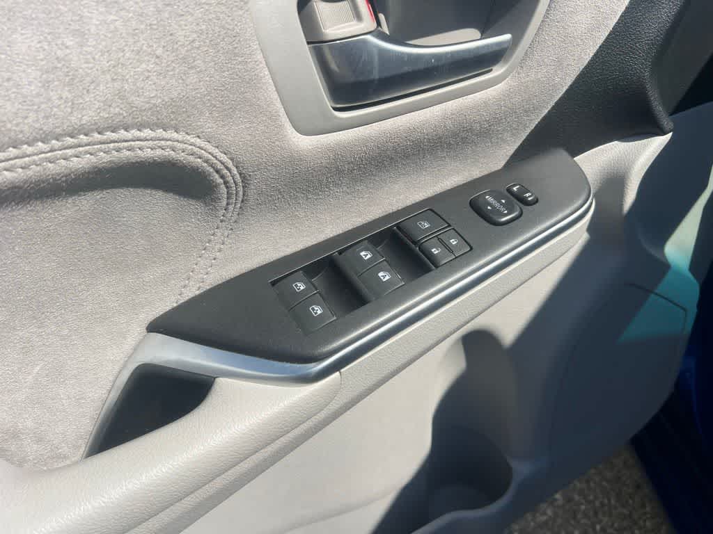 Thumbnail: 2016 Toyota Camry - 16