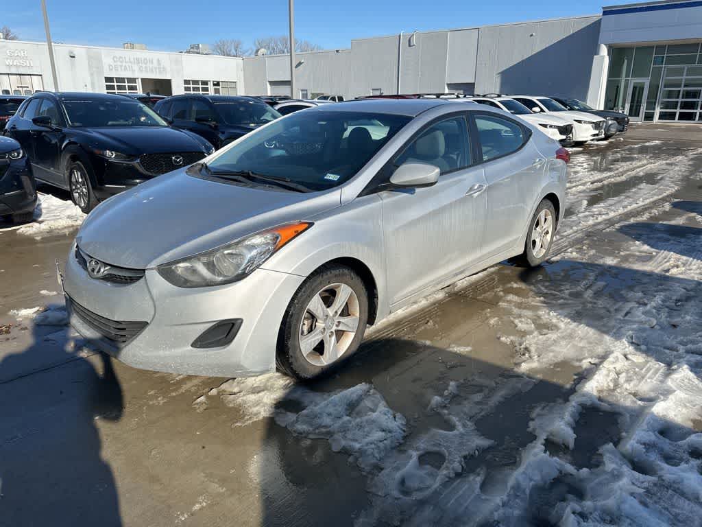 Thumbnail: 2013 Hyundai Elantra - 4