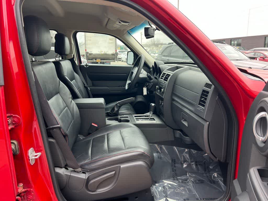 Thumbnail: 2011 Dodge Nitro - 26