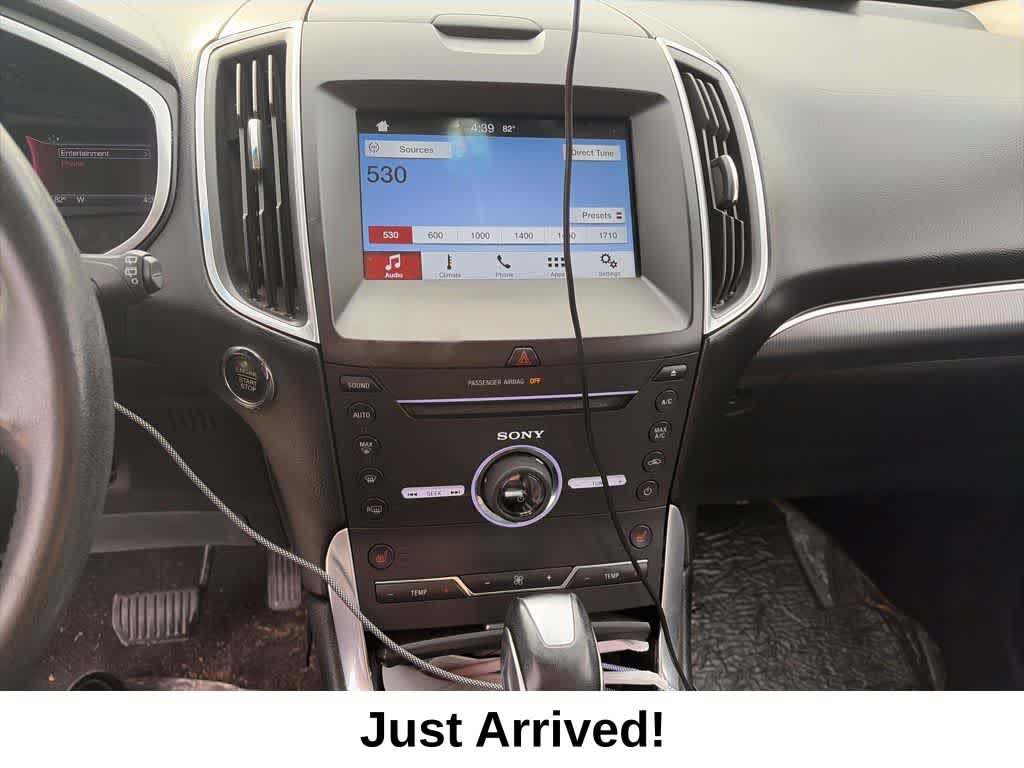 Thumbnail: 2016 Ford Edge - 10