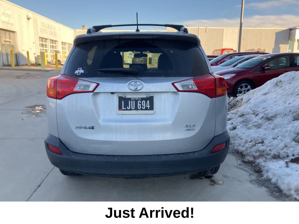 Thumbnail: 2013 Toyota RAV4 - 6