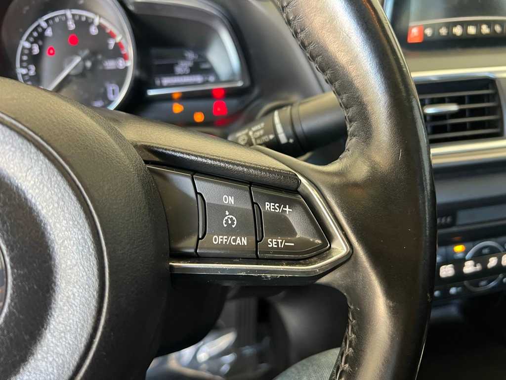 Thumbnail: 2017 Mazda Mazda3 - 28