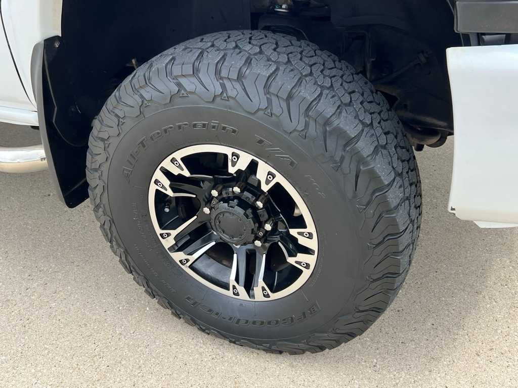 Thumbnail: 2005 GMC Sierra 2500 - 13