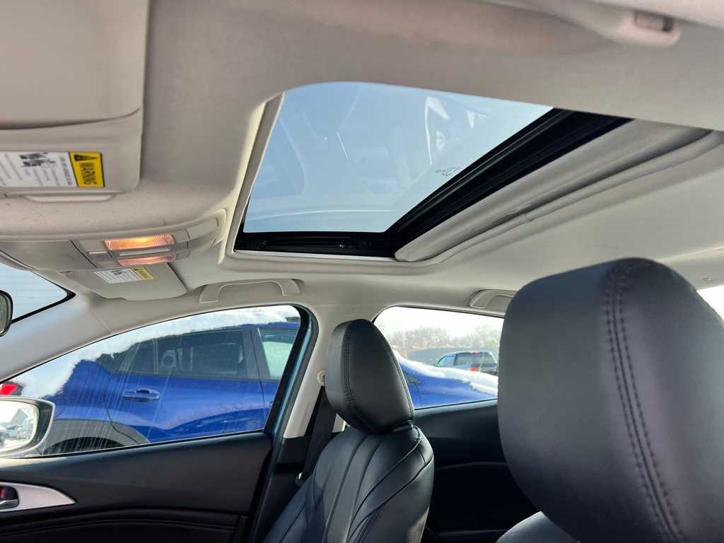 Thumbnail: 2017 Mazda Mazda3 - 14