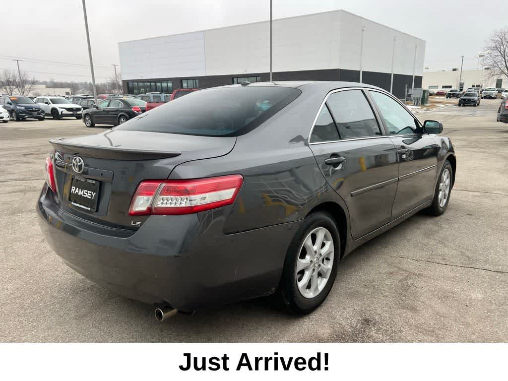 Thumbnail: 2011 Toyota Camry - 6