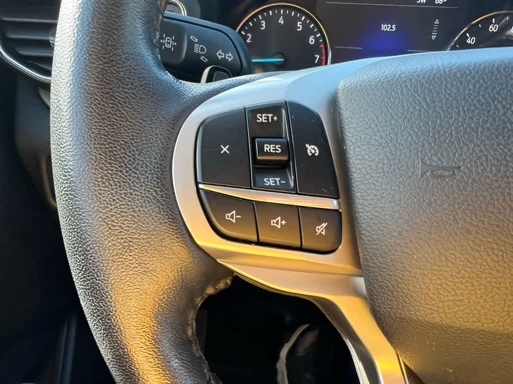 Thumbnail: 2020 Ford Explorer - 30