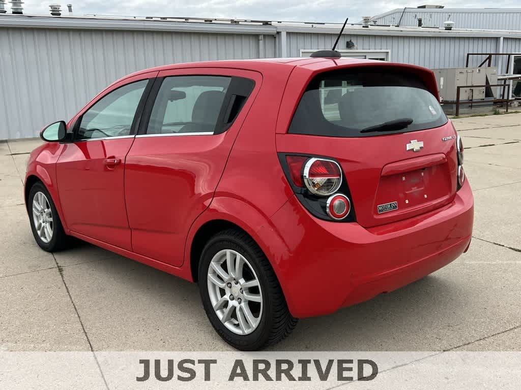Thumbnail: 2016 Chevrolet Sonic - 4