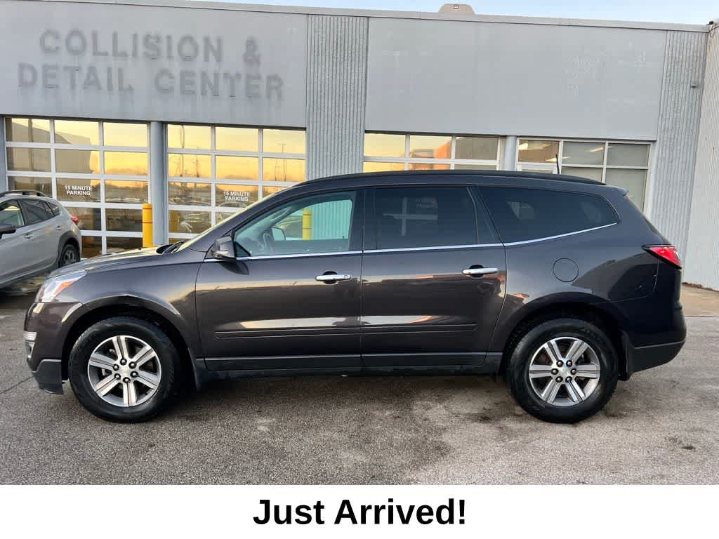 Thumbnail: 2016 Chevrolet Traverse - 3
